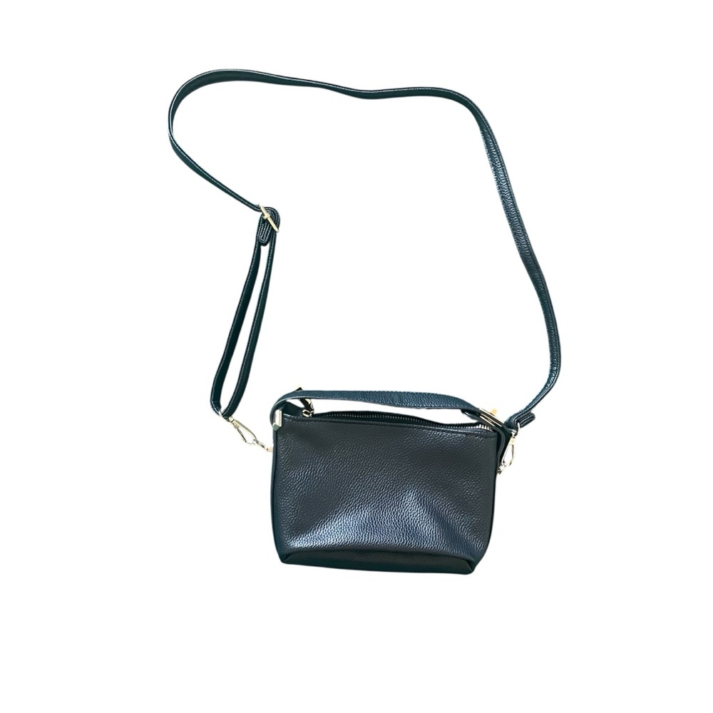 Elegant Black Leather Shoulder Bag